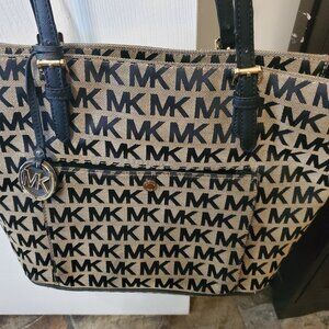 Michael Kors Medium Size Handbag